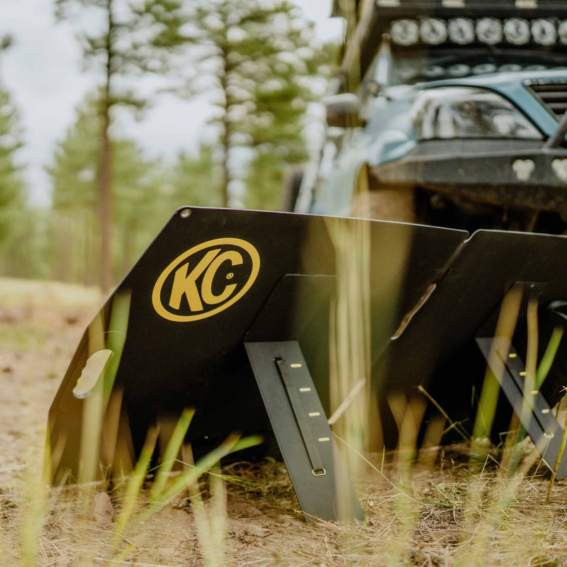 KC HiLiTES Solar Charge Hub Bundle - Goats Trail