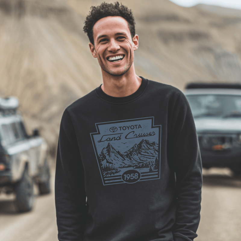 Retro Toyota Land Cruiser 1958 Sweatshirt - Goats Trail